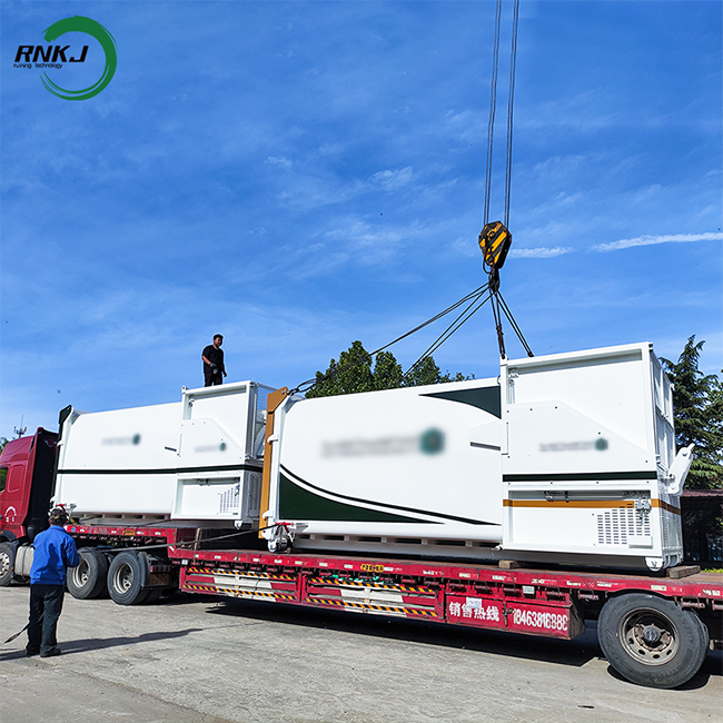 Mobile Garbage Compactor
