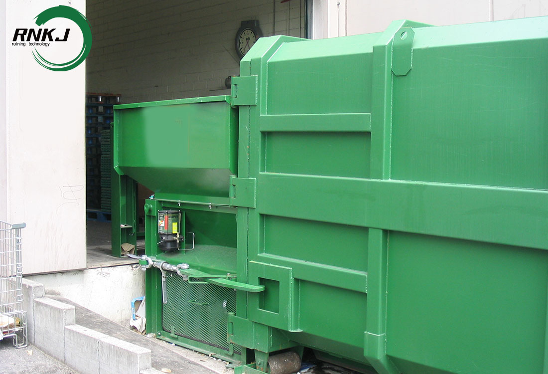 Screw Trash Compactor 