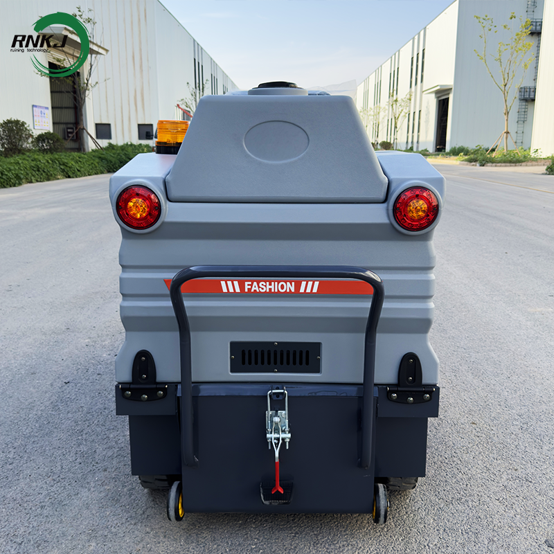 3 Wheel Road Sweeper