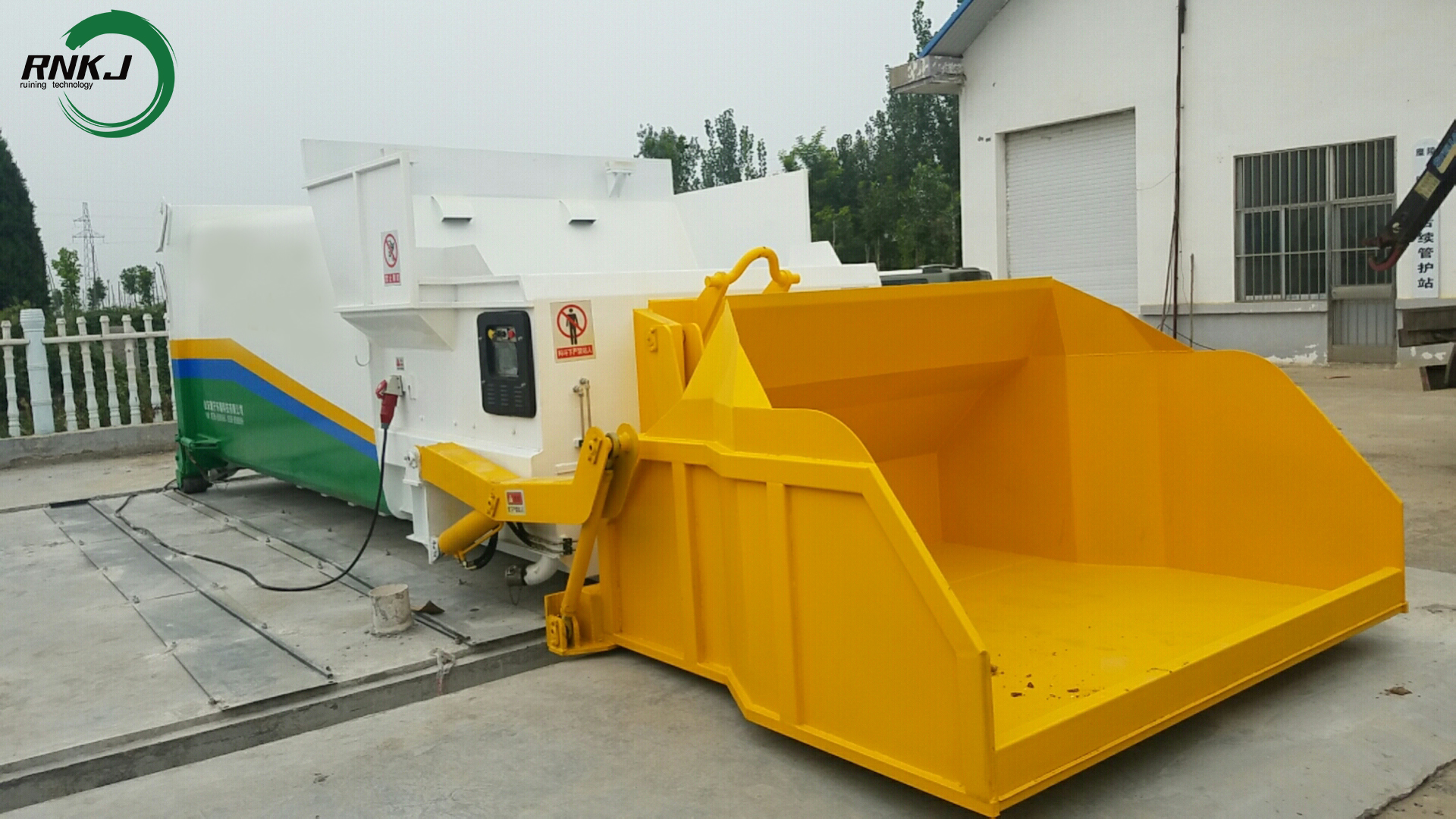 Hopper Waste Compaction Station