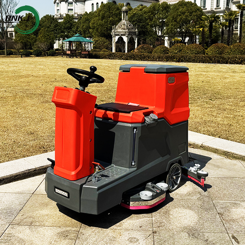 Ride On Electric Floor Scrubber