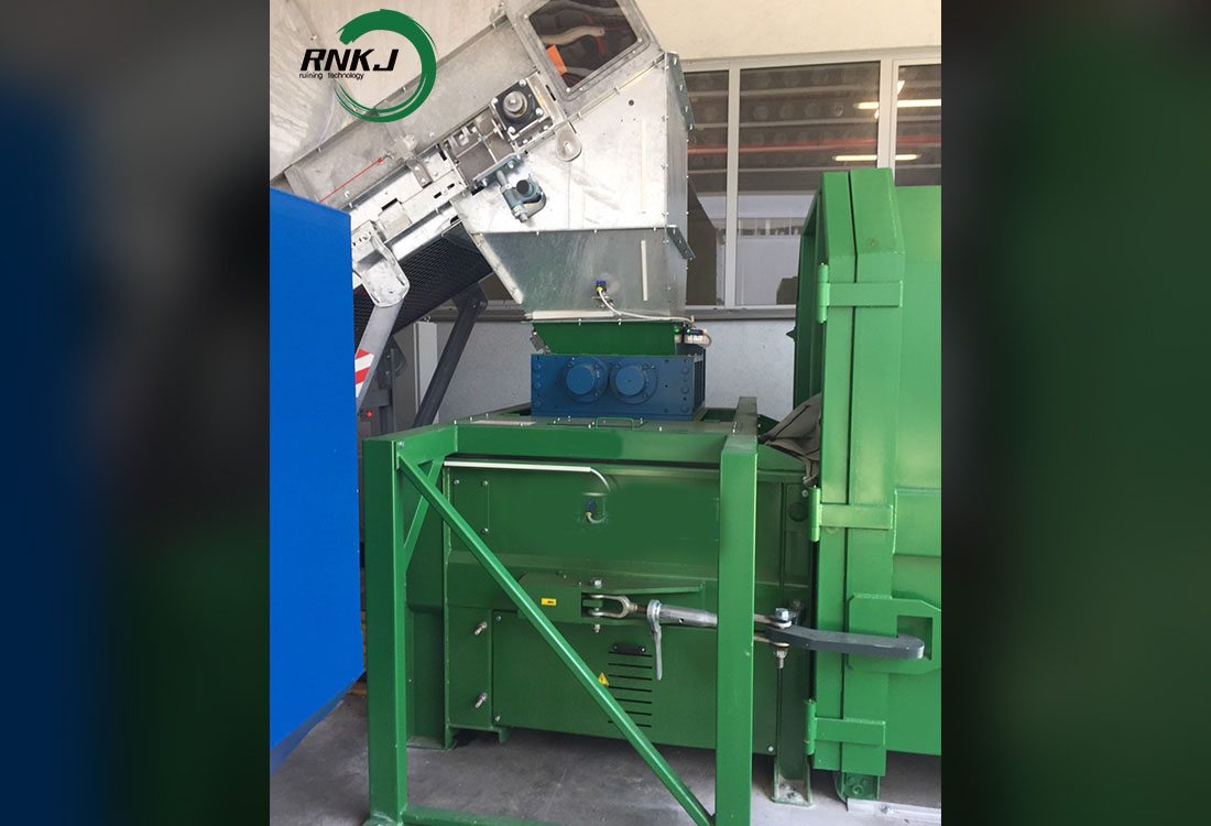 Screw Trash Compactor 