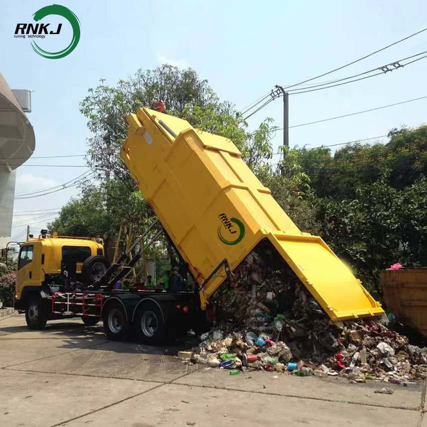 Wet waste compressor