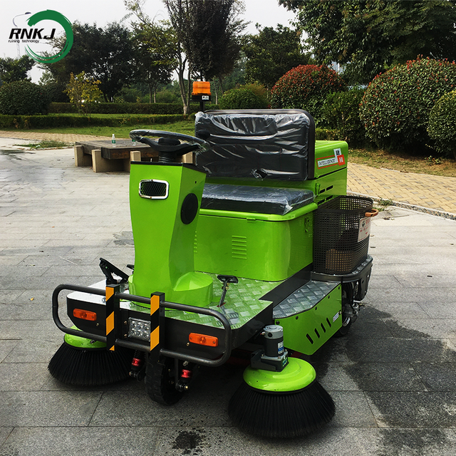 Cleaning Sweeper