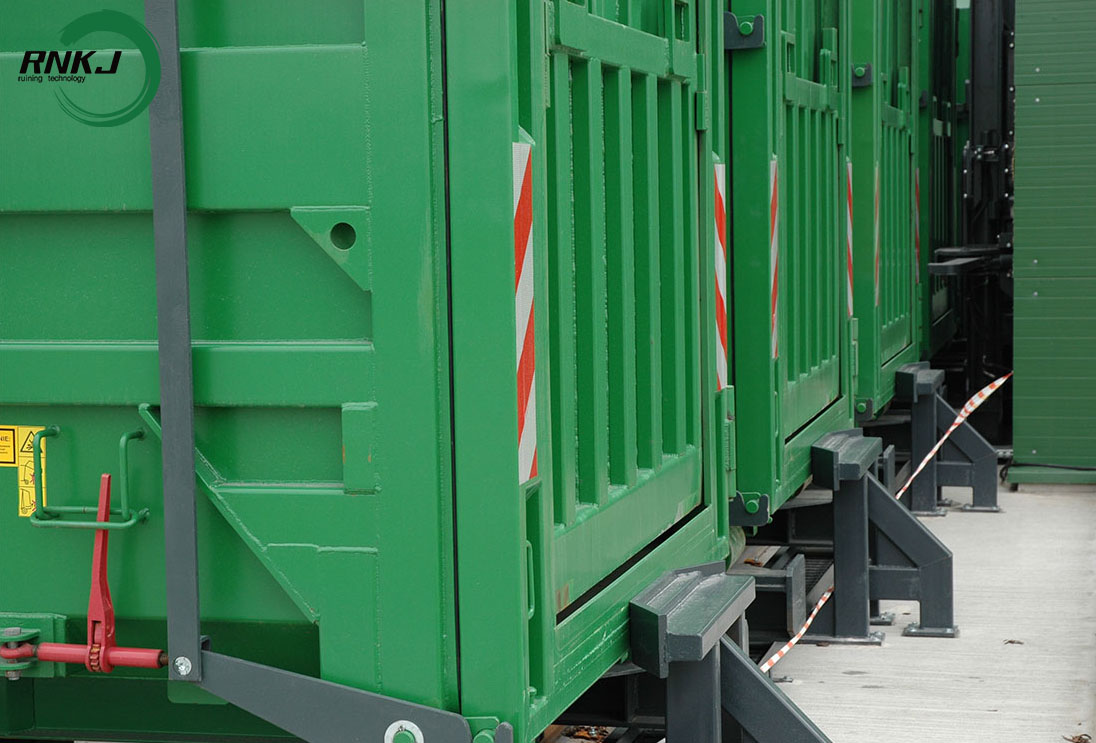 Split Waste Compactor