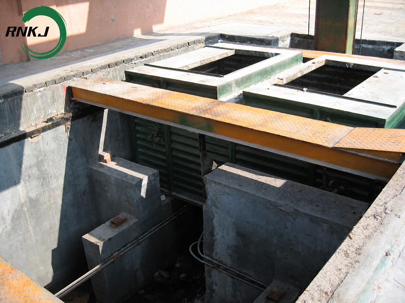 Underground Double-container Garbage Collection Station
