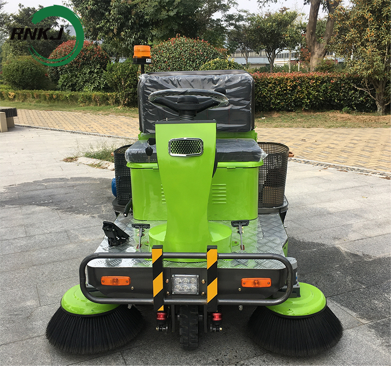 Cleaning Sweeper